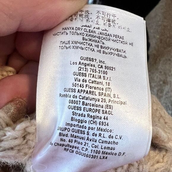 Guess Sweater - Picture 8 of 8